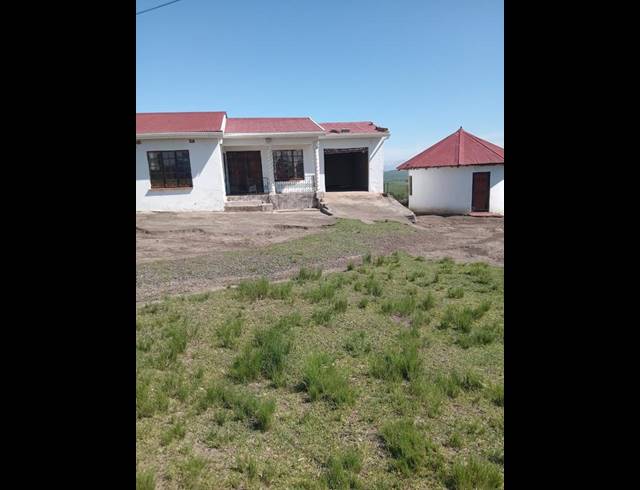 3 BEDROOM HOUSE FOR SALE IN LUSIKISIKI